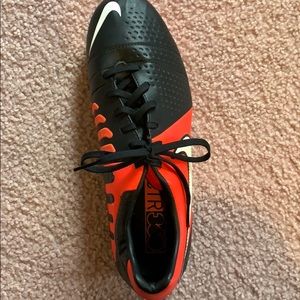 Nike CTR 360 soccer cleats. Women 9.5, Men 7.5